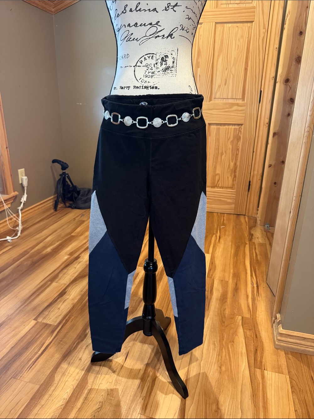 Women’s Colorblock Black and Navy Performance Jeans